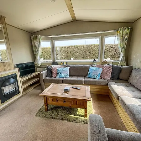 Caravan With Decking At Southview Holiday Park In Skegness Ref 33005S Exterior photo